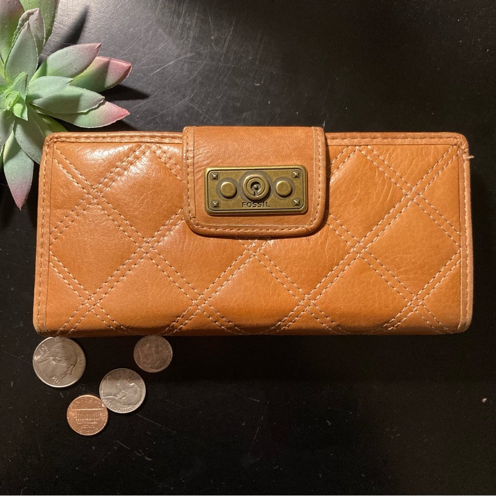 vintage FOSSIL wallet 1970s bohemian